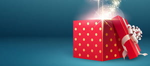 Ein geöffnetes rotes Geschenkpaket.