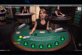 Zu sehen ist ein Live Blackjack Tisch von Evolution Gaming.