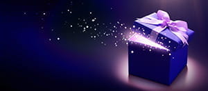 Ein Geschenk und das Logo eines Online Casinos.