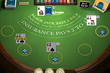 Spielszene beim klassischen Blackjack in einer Multihand Variante. Eure 12 tritt gegen die aufgedeckte 10 des Dealers an.